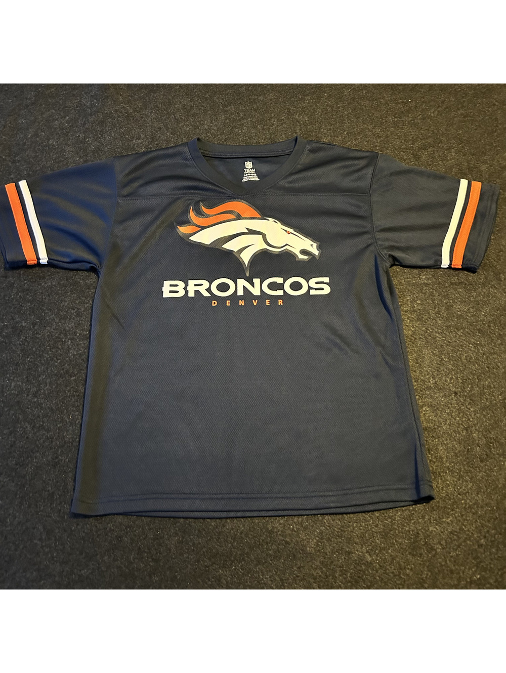 NFL Denver Broncos Youth T-Shirt Jersey Navy Blue Size Large 10/12 (Adult XS)